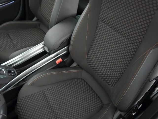 Zafira C INNOVATION AT 7-SITZER+AHK+LED+RÜCKFAHR