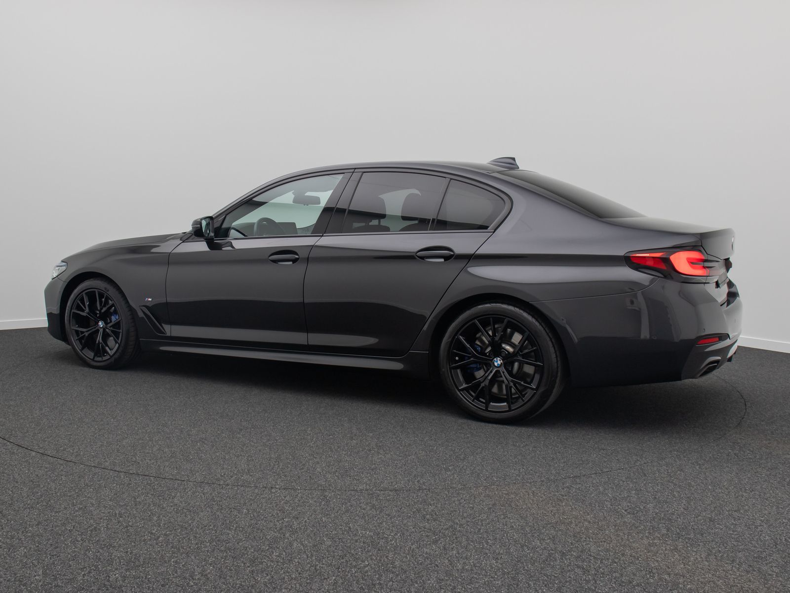 Fahrzeugabbildung BMW 540d xD M Sport Laser Kamera HUD DAB HiFi Komfor