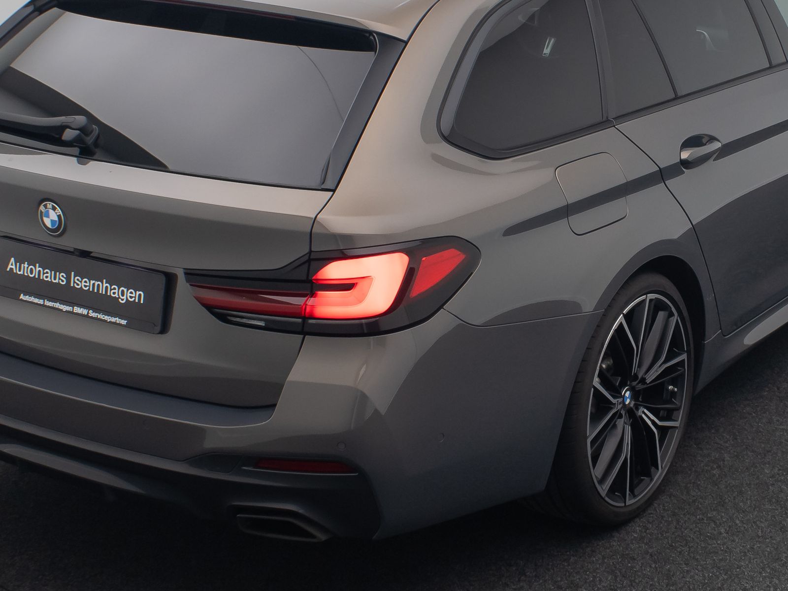 Fahrzeugabbildung BMW 540d xD M Sport Kamera Laser DAB H/K HUD 20Zoll