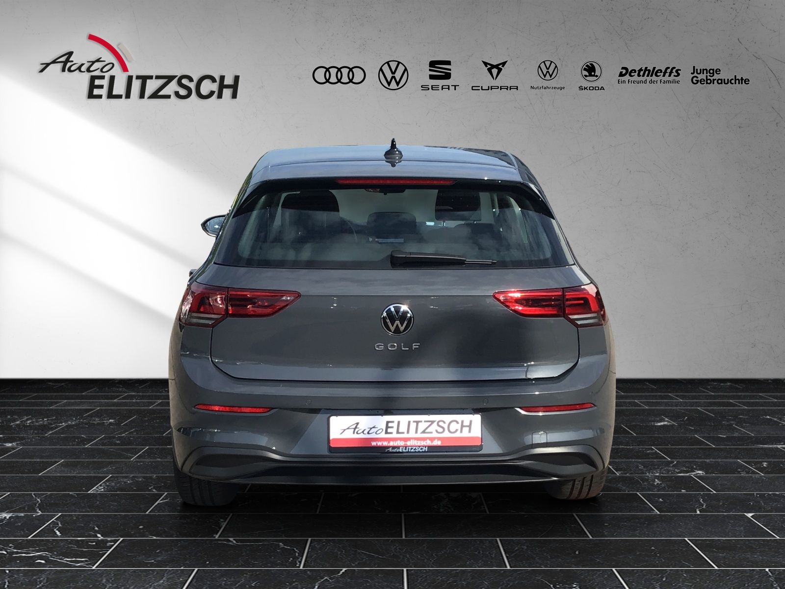 Fahrzeugabbildung Volkswagen Golf VIII TDI DSG life LED ACC NAVI CAM DAB