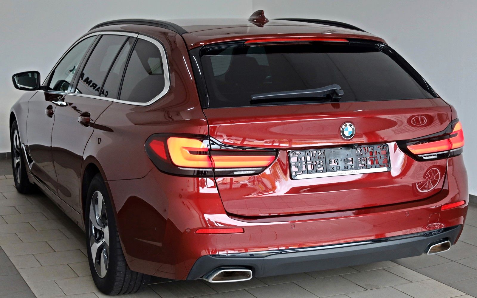 Fahrzeugabbildung BMW 520 d xDrive,Leder,Navi,LED,Kamera,Standhz.+WR