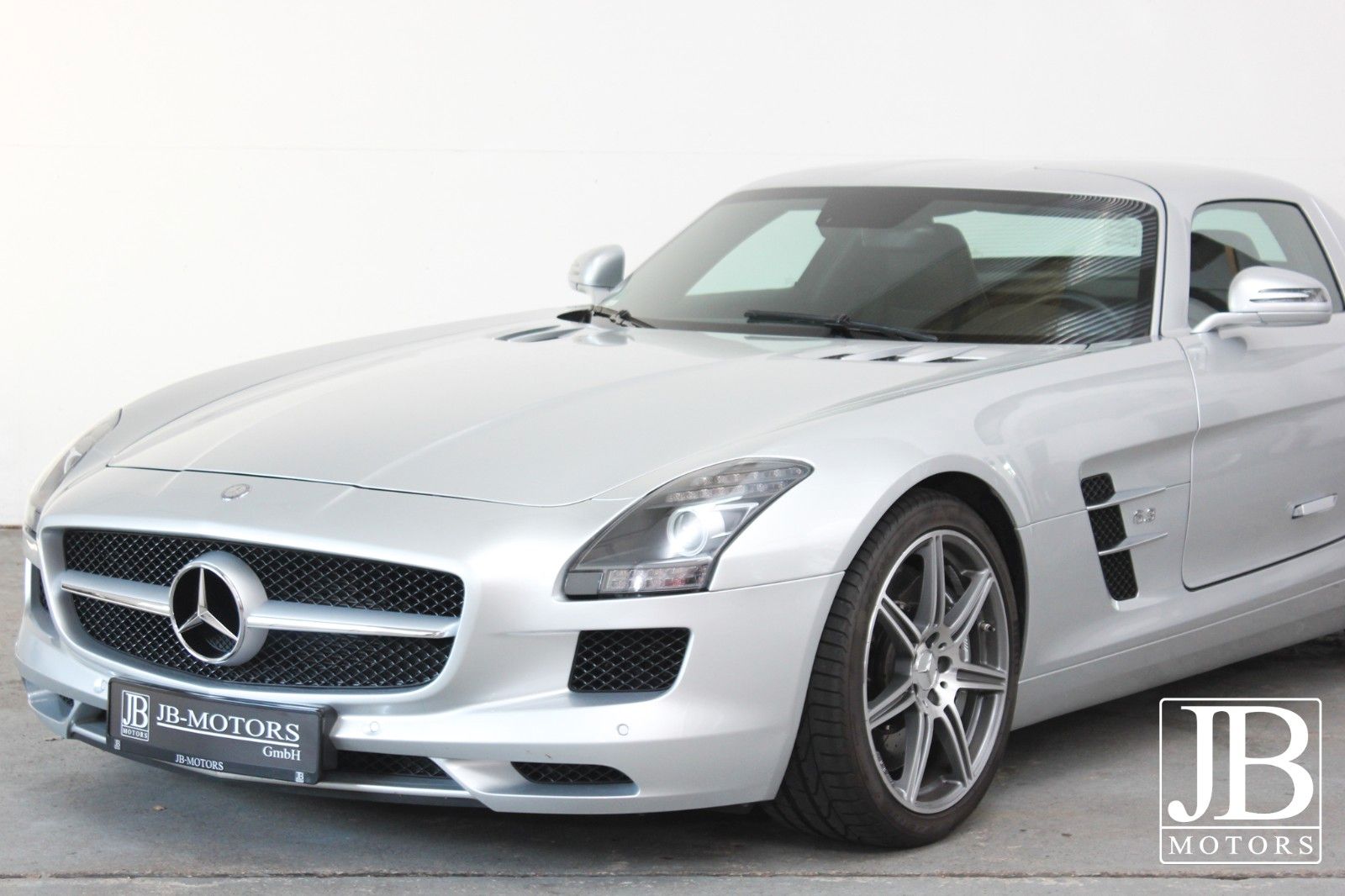 Fahrzeugabbildung Mercedes-Benz SLS AMG Coupe Kamera Memory MB Scheckheft