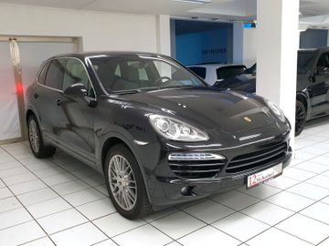 Porsche Cayenne - 2