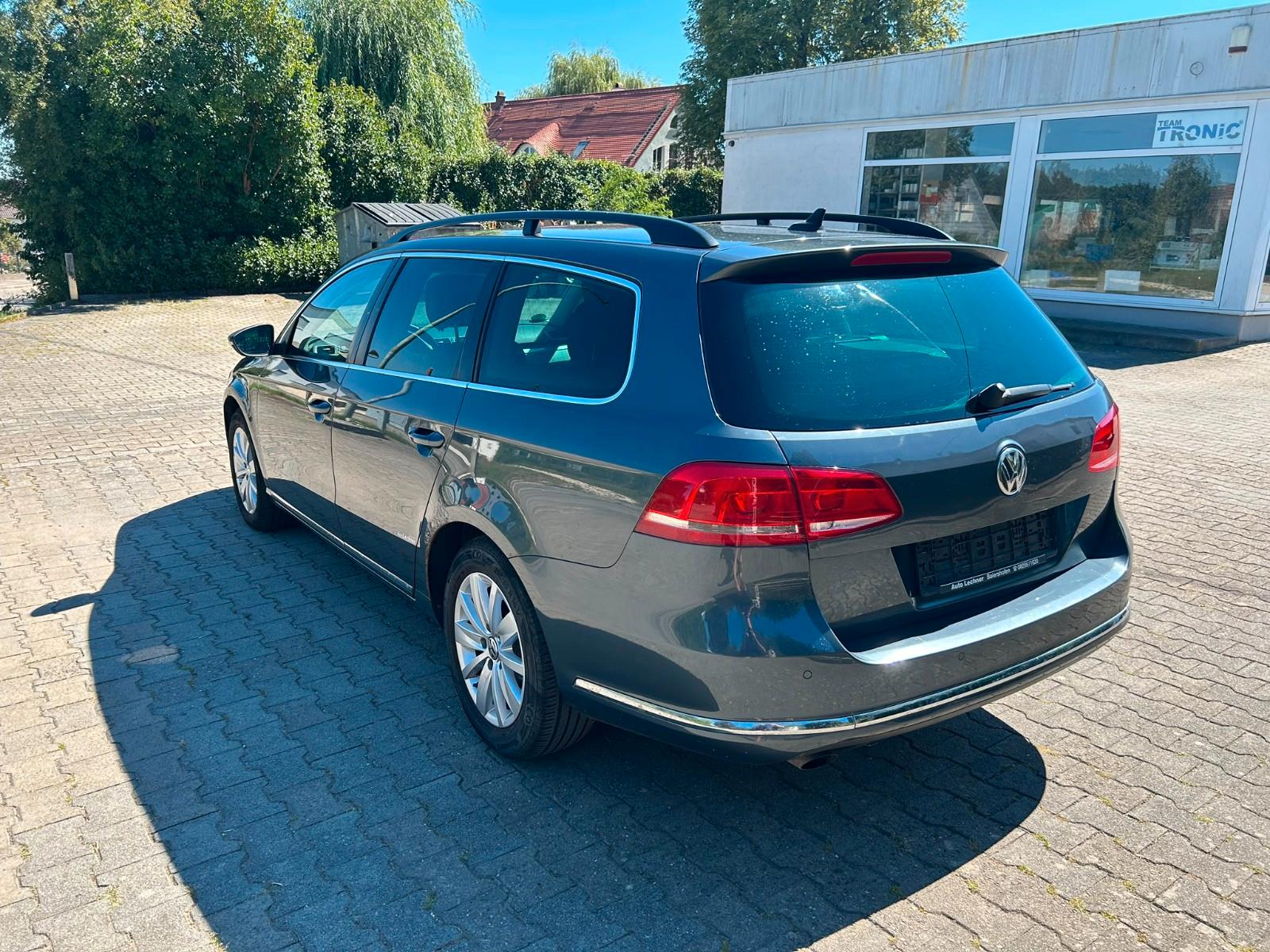 Volkswagen Passat 2011 — photo 9