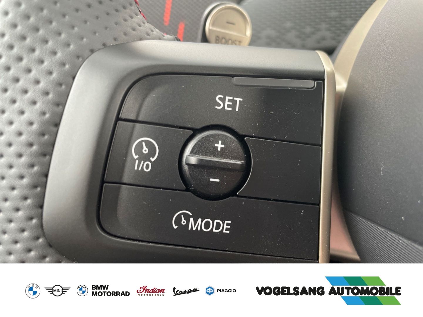 Fahrzeugabbildung MINI Countryman S ALL4 (Allrad) - Paket L - JCW-Trim