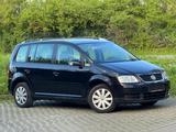 Volkswagen Touran 2.0 FSI Highline Kettensatz TÜV neu - gebrauchte VW Touran aus dem Jahr 2005