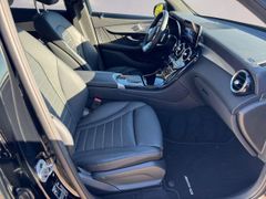 Fahrzeugabbildung Mercedes-Benz GLC 400d 4M AMG LINE NIGHT DISTRONIC HUD KEYLESS