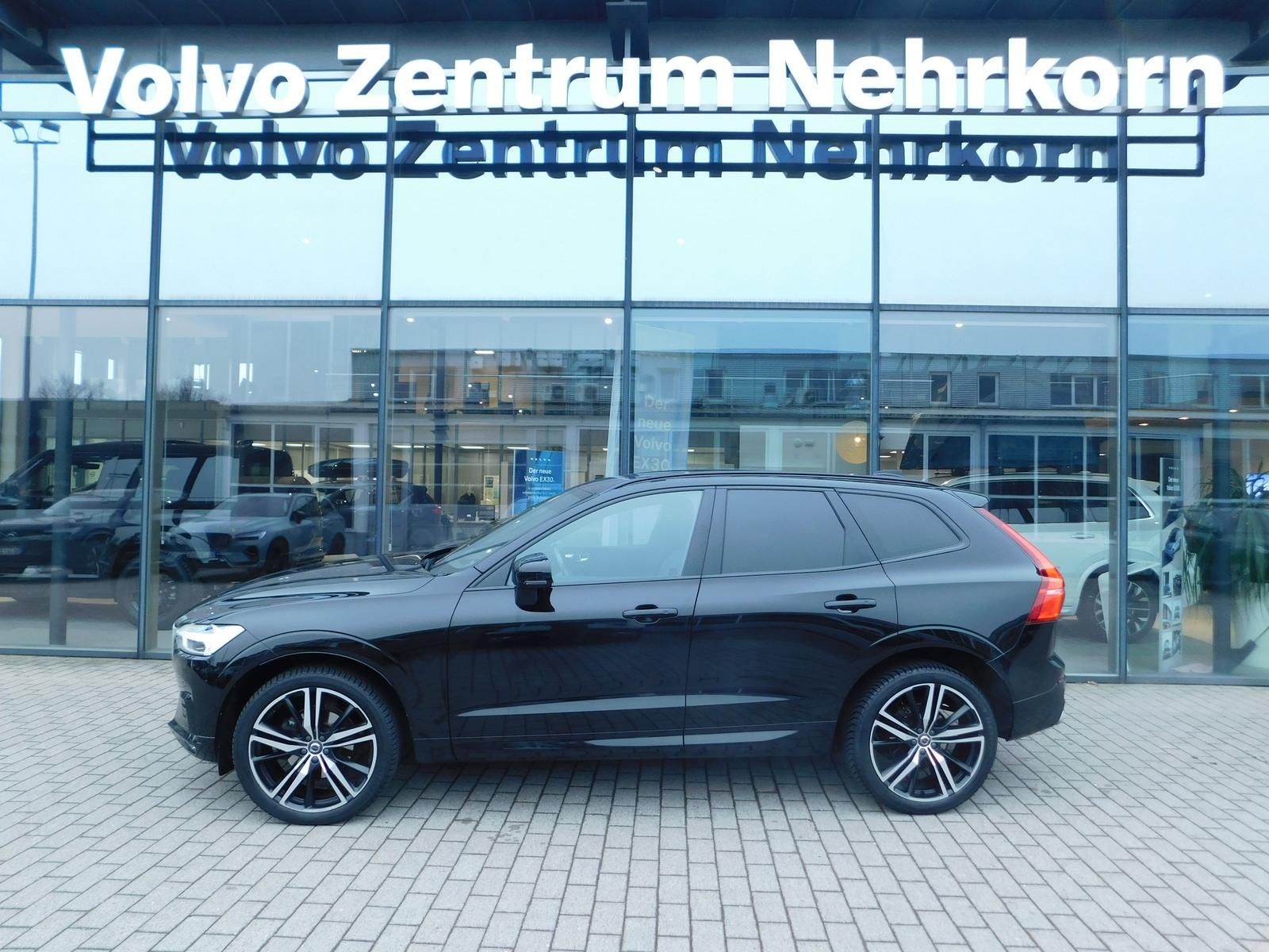 Fahrzeugabbildung Volvo XC60 D4 R-Design