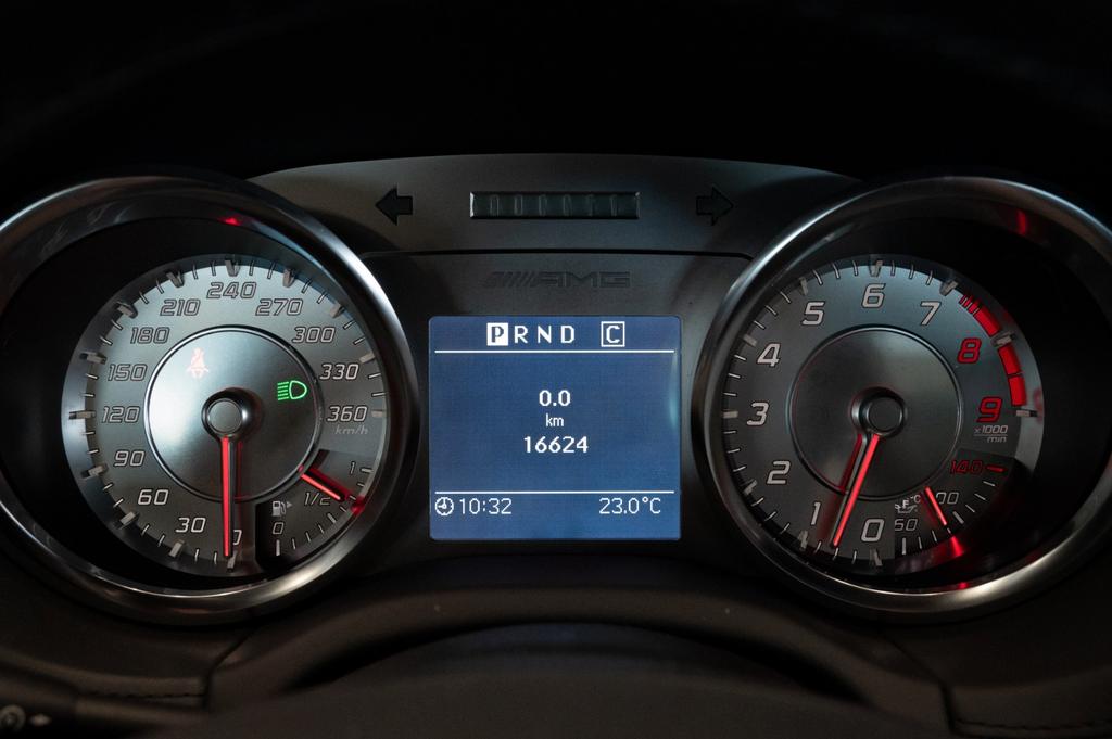 Mercedes-Benz SLS AMG