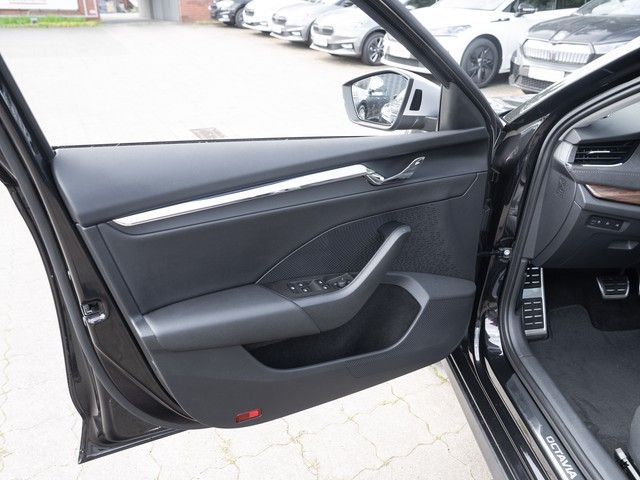 Octavia Combi 2.0 TDI Scout DSG 4x4 DCC*HUD*MATR
