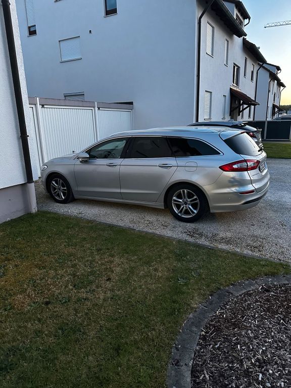 Image of Ford Mondeo