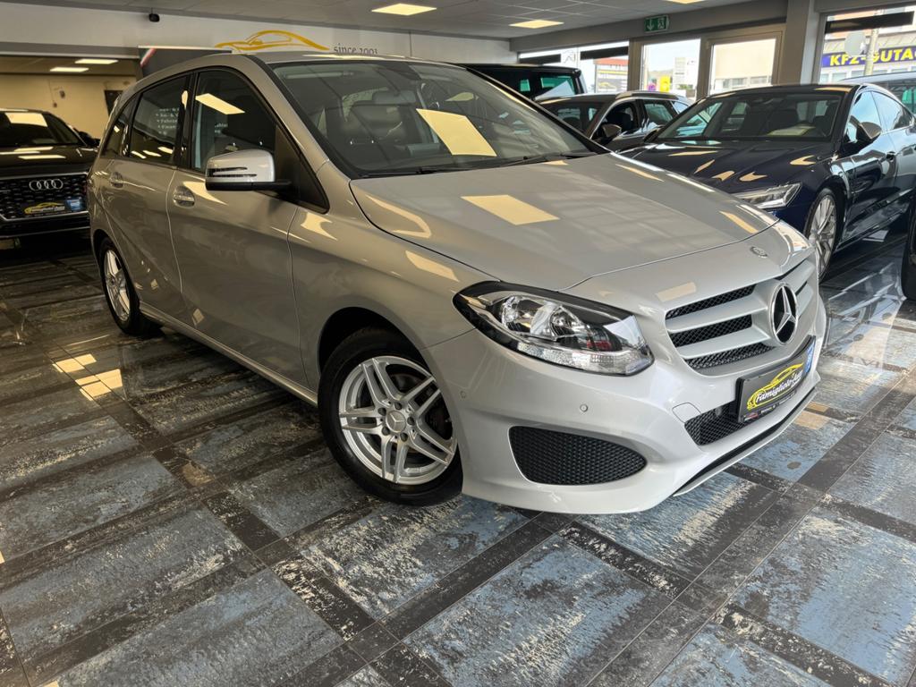 Mercedes-Benz B 180