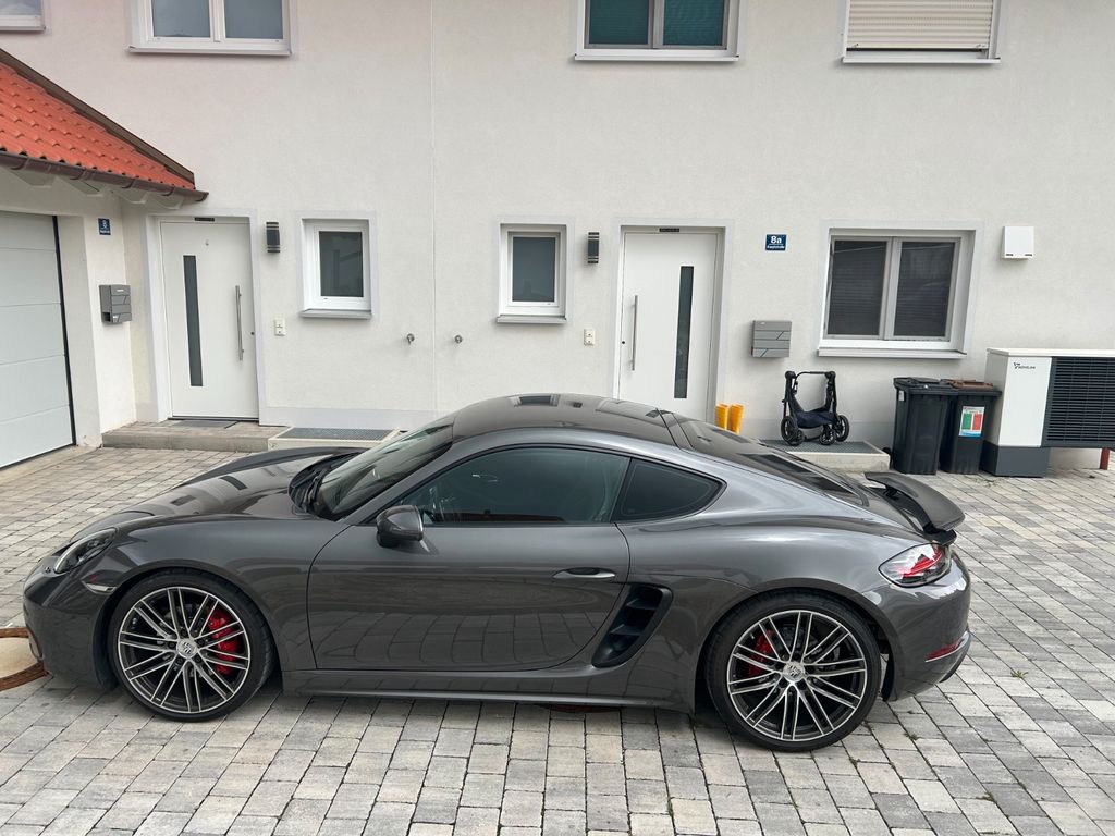Image of Porsche Cayman
