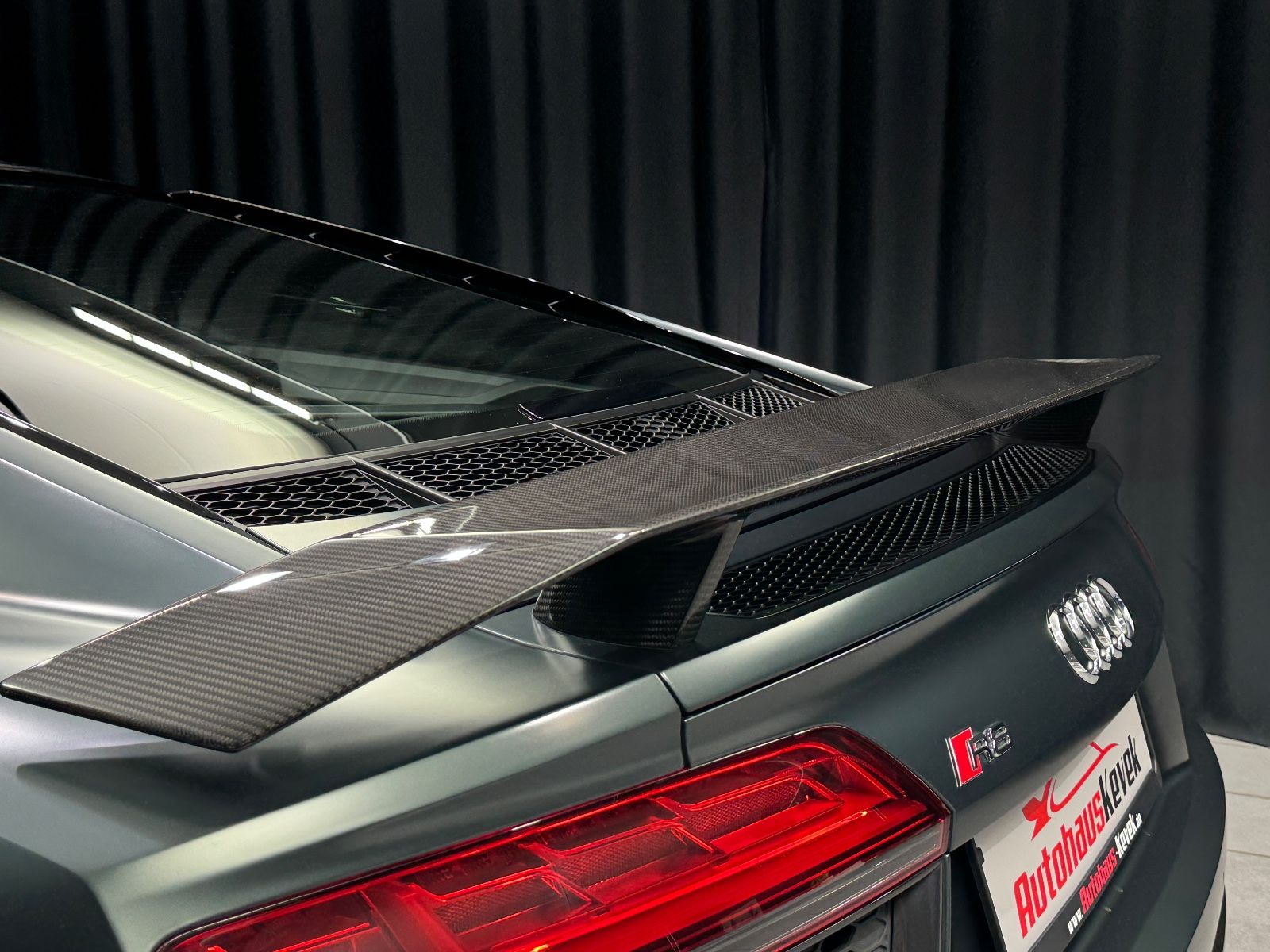 Fahrzeugabbildung Audi R8 Coupe 5.2 FSI V10 plus|CARBON|VOLL