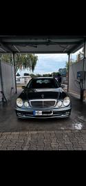 صورة 1 لـ 2005 Mercedes-BENZ E 280