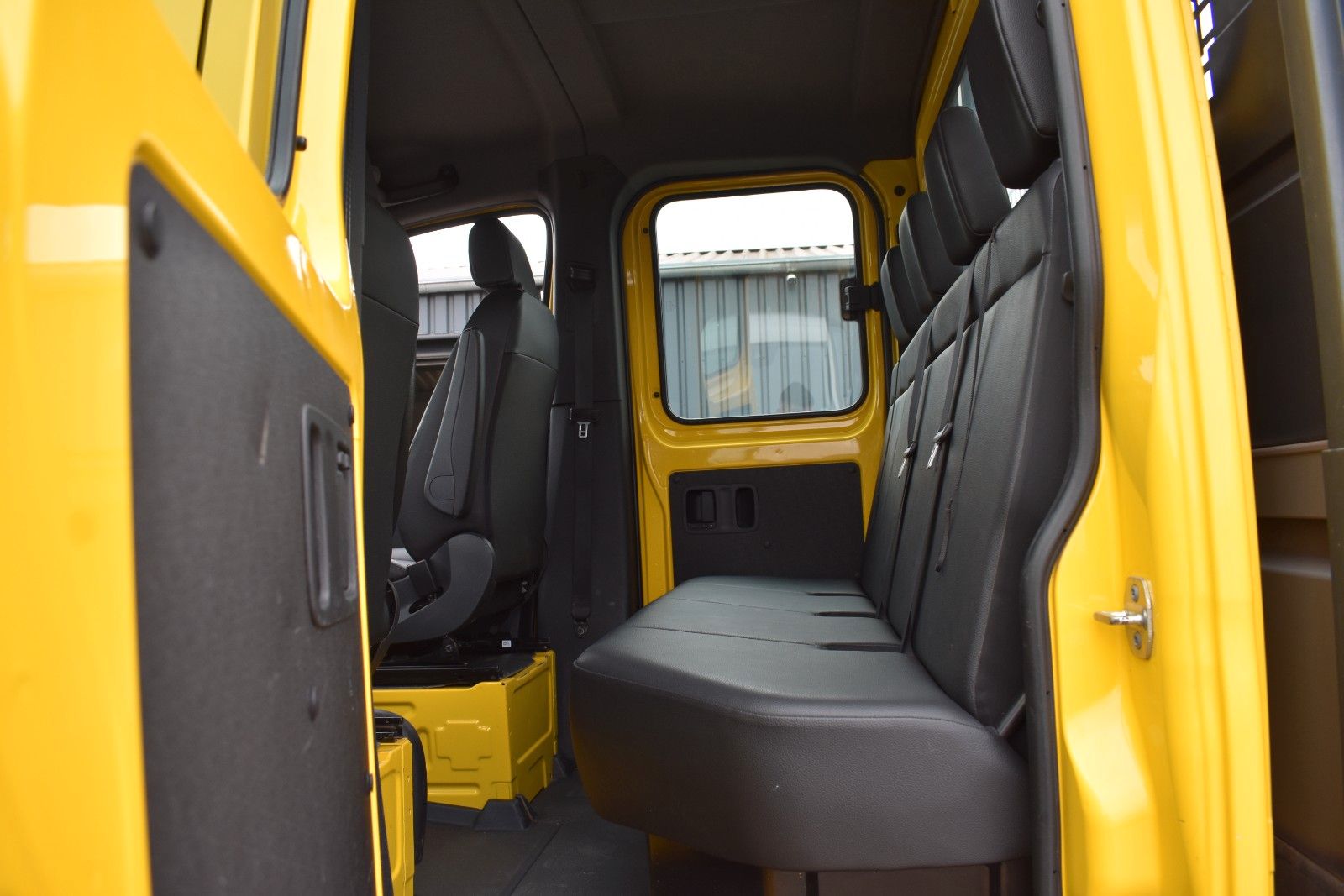 Fahrzeugabbildung Mercedes-Benz Sprinter III Pritsche DoKa RWD/KLIMA/AHK