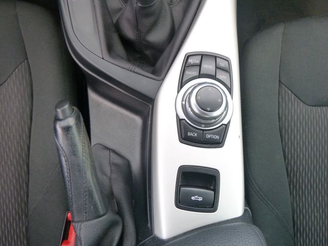 Fahrzeugabbildung BMW 218i Cabrio >NAV/PDC/Sitzheiz/Bluetooth