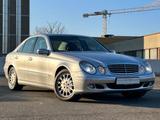 Mercedes-Benz E 320 CDI / 2. Hand / Schiebedach / Leder - Mercedes-Benz E 320 aus 2005: Cdi