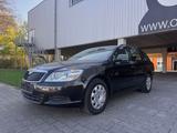 Skoda Octavia 1.4 TSI Ambiente - Skoda Octavia aus 2012 mit Benzin-Antrieb: Kombi, 1.4