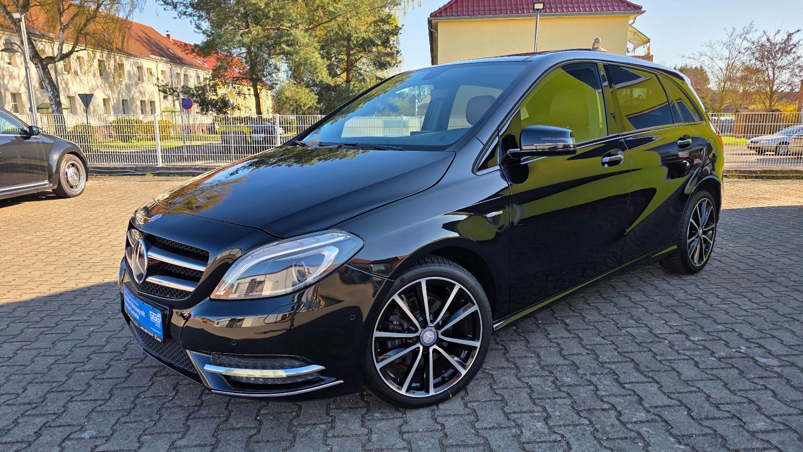 Mercedes-Benz B 180 1.6 Ben/Panorma/Xenon TÜV neu&Insp 78 Tkm.