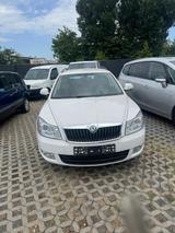 Skoda Octavia 1.2 TSI  *TÜV NEU*KLIMA*PDC*TEMPO *SERVO - Skoda Octavia aus 2011: Kombi