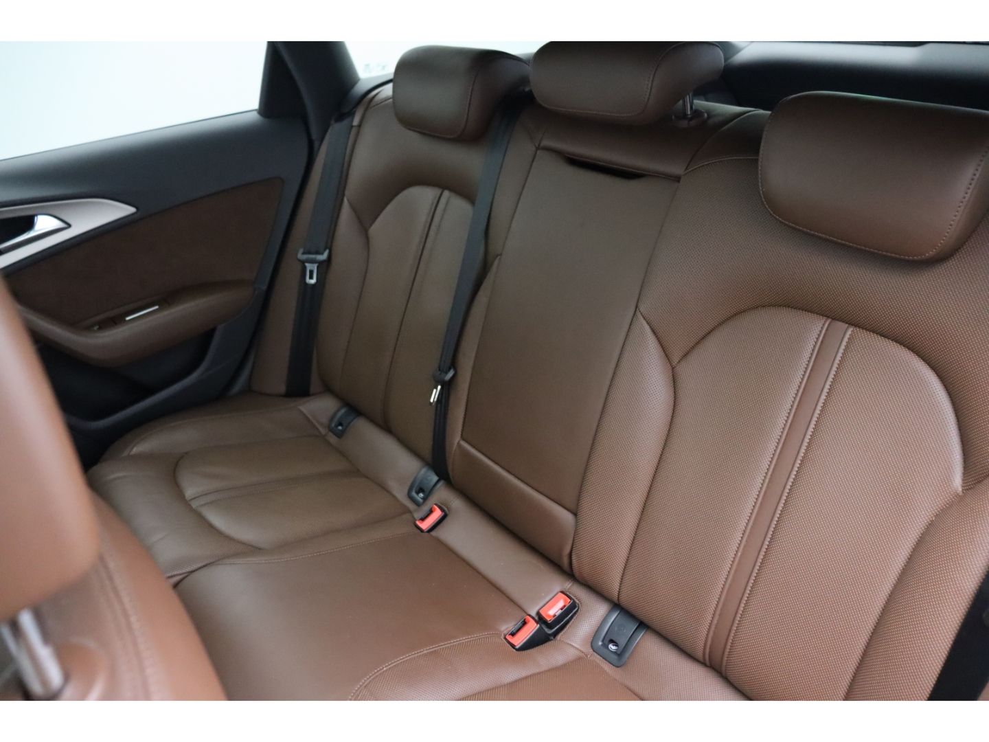 Fahrzeugabbildung Audi A6 Avant 3.0 TDI clean diesel quattro S line AHK