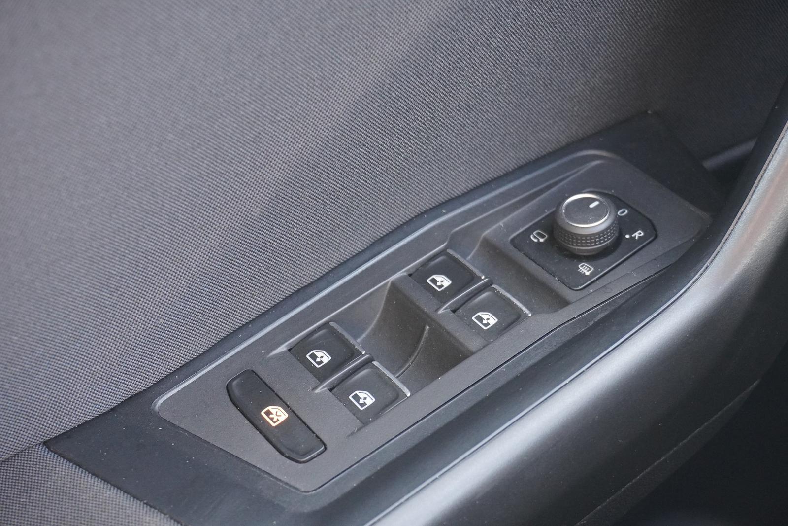 Volkswagen T-Roc 1.5 TSI DSG Style LED Navi Sitzheizung, миниатюра 28