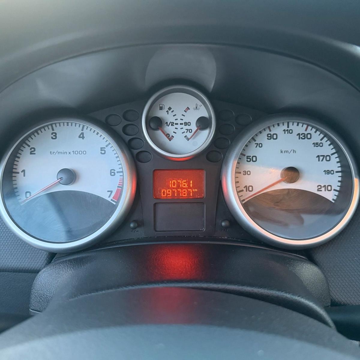 Peugeot 207 2007 — photo 6