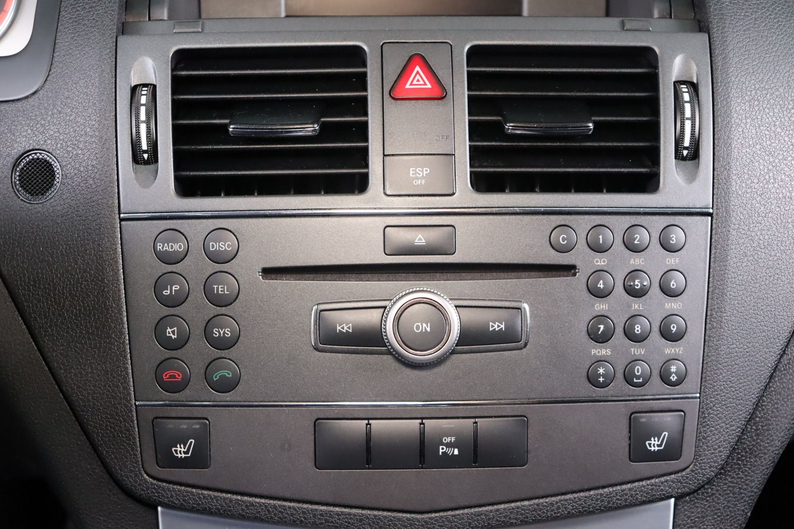 Fahrzeugabbildung Mercedes-Benz C 180 KOMPRESSOR HU/AU 02.27