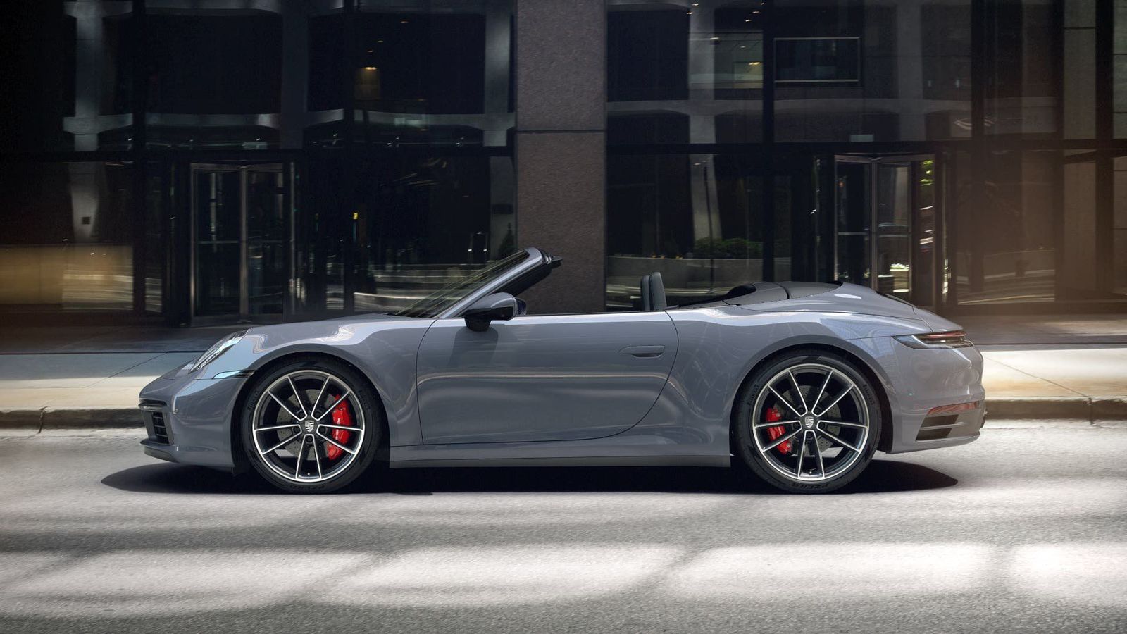 Porsche 992 Carrera 4S Cabrio imagem 2
