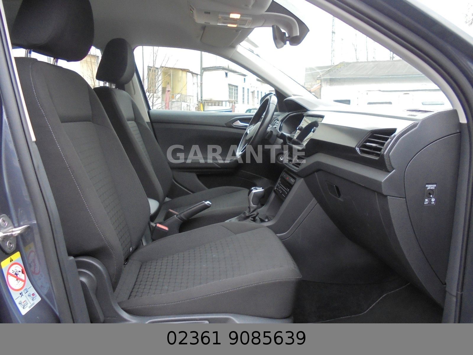 Fahrzeugabbildung Volkswagen T-Cross Life Automatik/Navi/