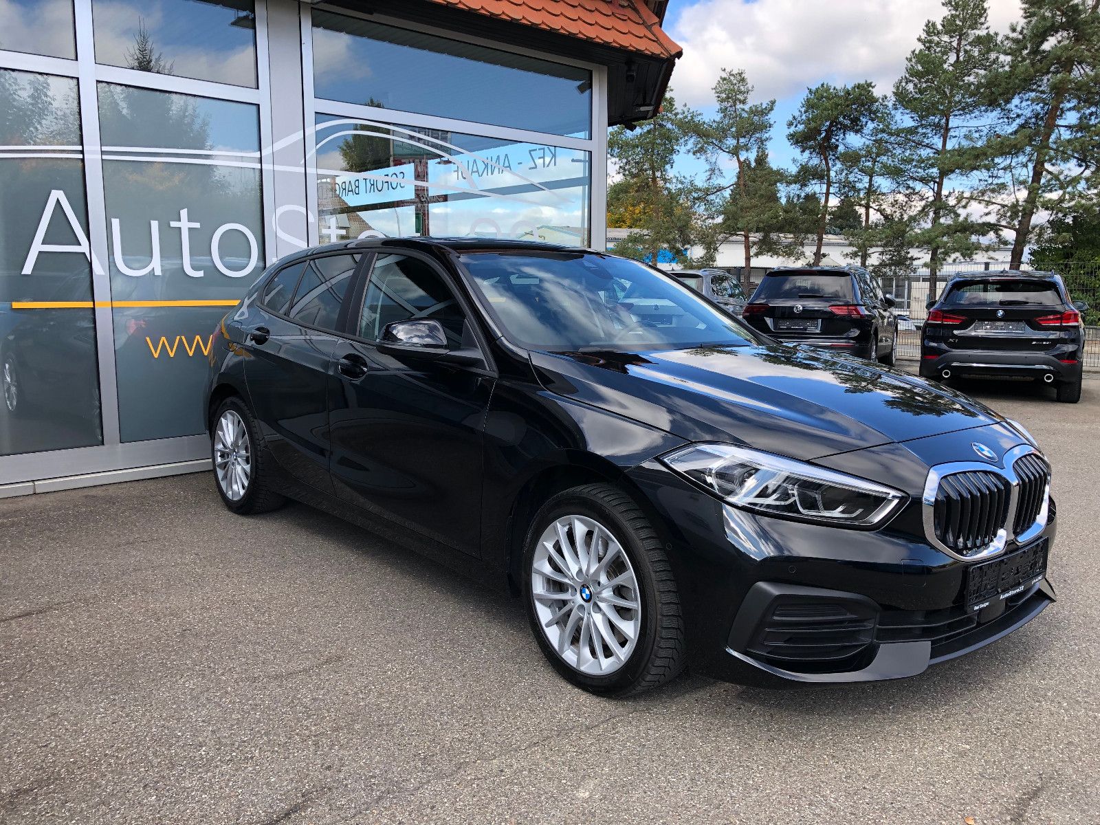 BMW 120i Steptronic Advantage *LED*PANO*CAM*AHK* foto 1