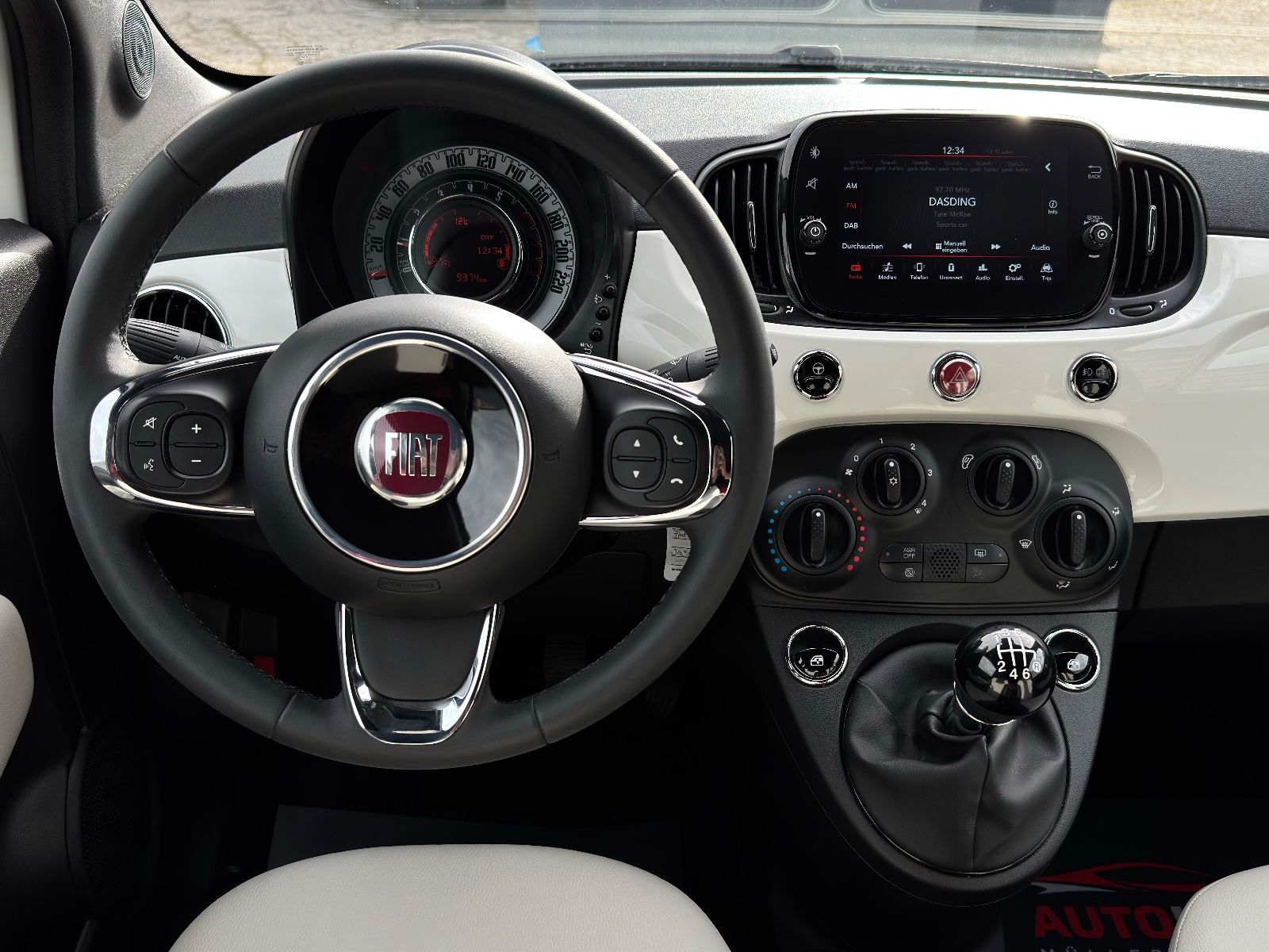 Fahrzeugabbildung Fiat 500C 1.0 GSE DolceVita Temp CarPlay/Android PDC
