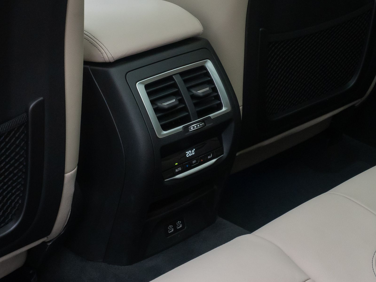 Fahrzeugabbildung BMW iX3 IMPRESSIVE 360&deg; H/K Panorama DAB HUD 20Zoll