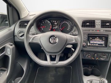 Volkswagen Polo - 11