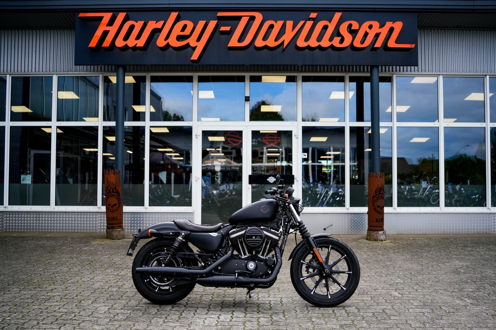 Fahrzeugabbildung Harley-Davidson XL883N - Iron - seltenes Neufahrzeug (Tageszul.)