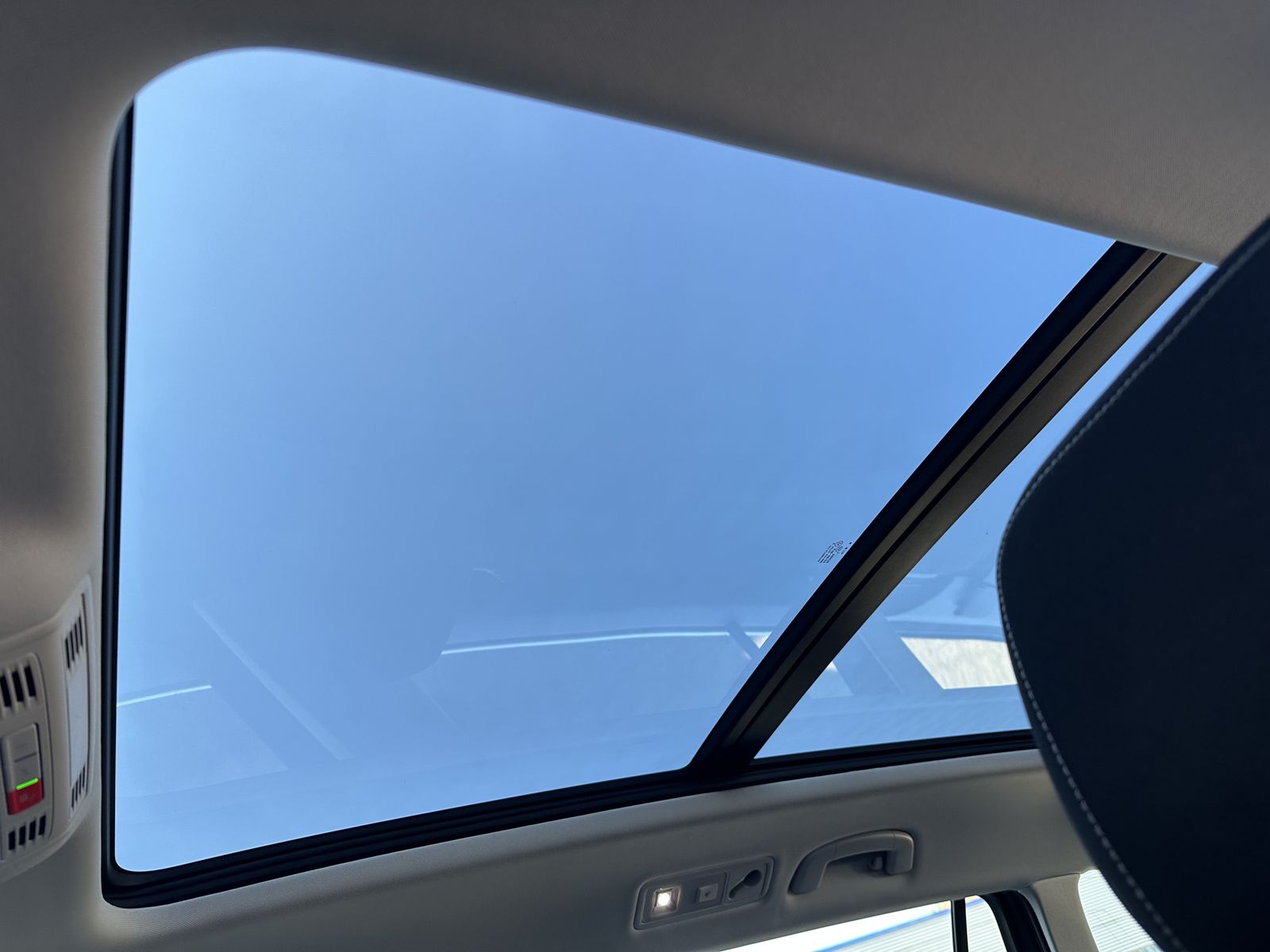 Fahrzeugabbildung Volkswagen Passat Variant 2.0 TDI Business DSG NAV+LED+PANO