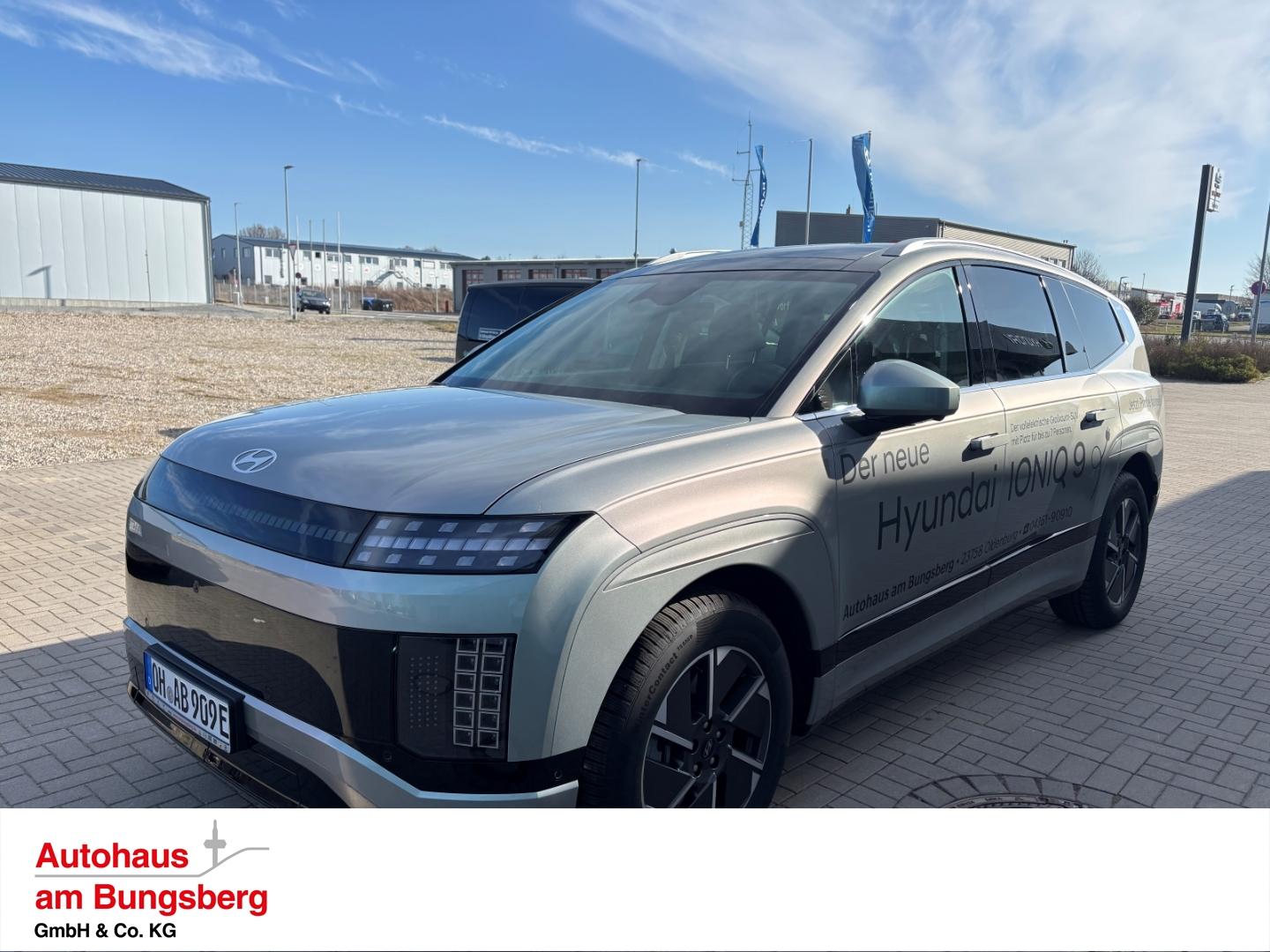 Hyundai IONIQ 9 UNIQ 7-SITZER Panorama-Glas-Schiebedach