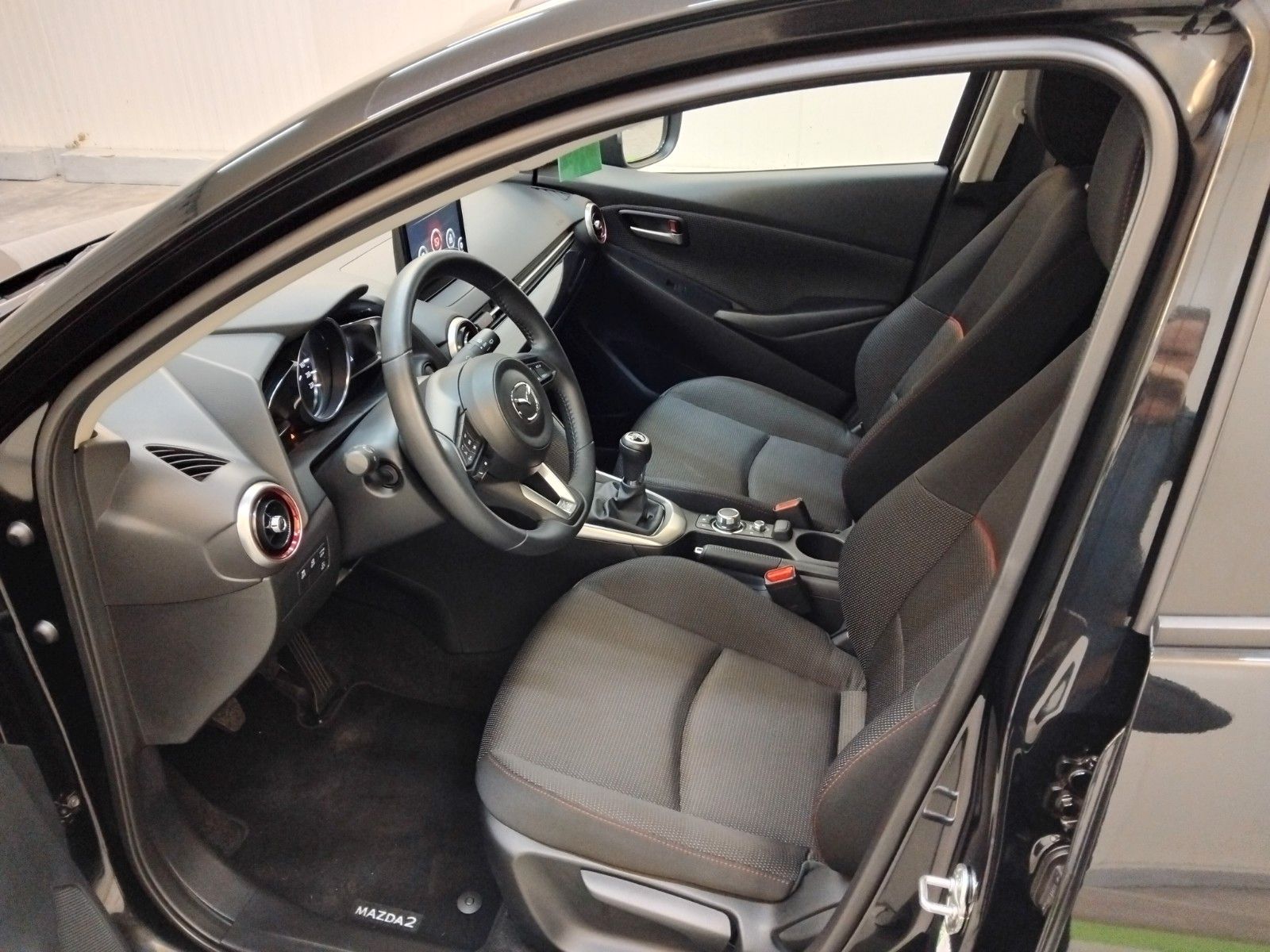 Mazda 2 (03/2023, Benzin)