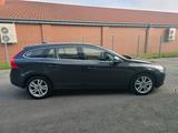 Volvo V60 Kombi Summum AWD 2.4 D-5 Zylinder - Volvo V60 in Bielefeld