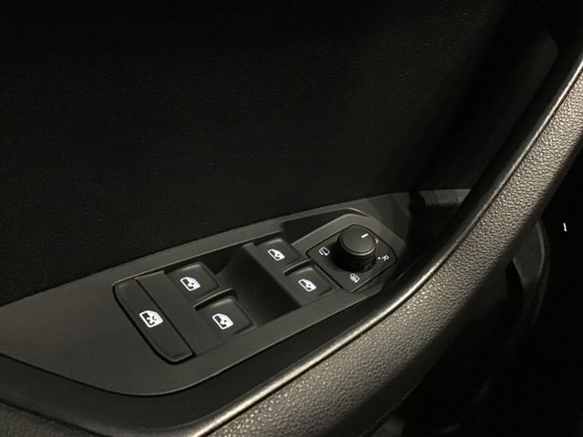 Fahrzeugabbildung Skoda Karoq Sportline 1.5TSI AHK/ACC/Matrix/Standheizu