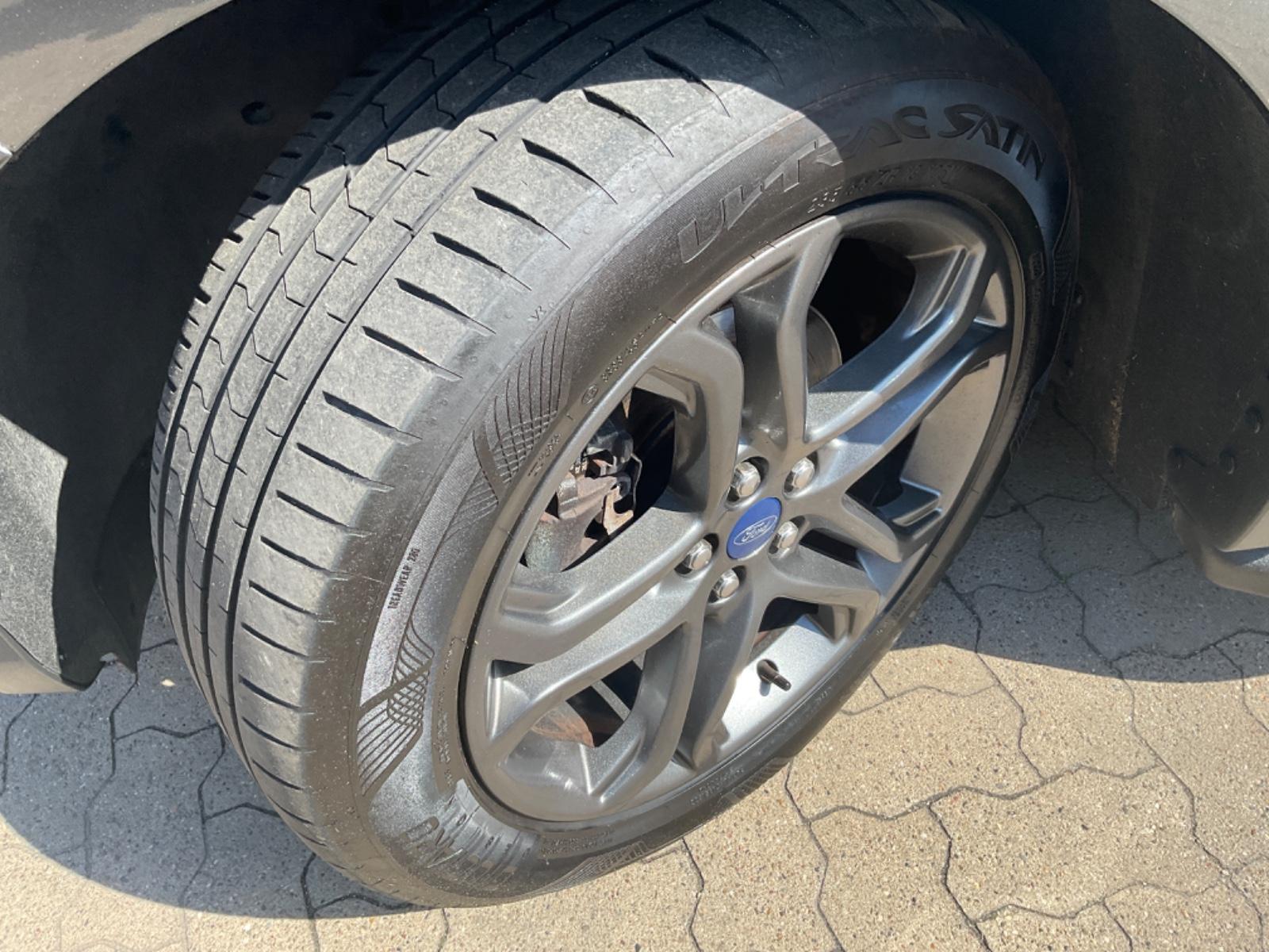 Ford Edge Titanium 4x4 TÜV NEU