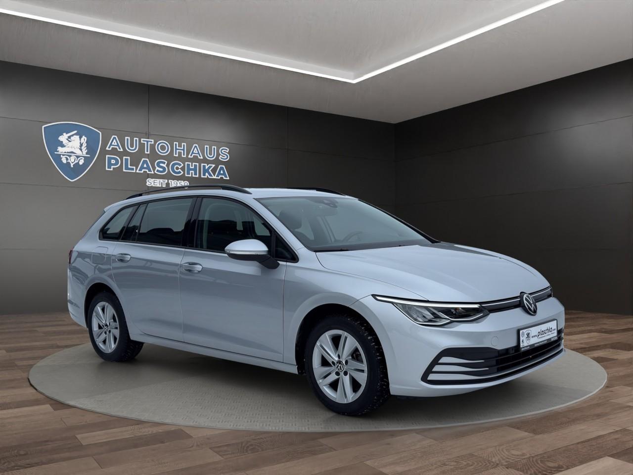 Volkswagen Golf VIII Var. 2.0 TDI Life ACC+APP+NAVI+LED+PDC