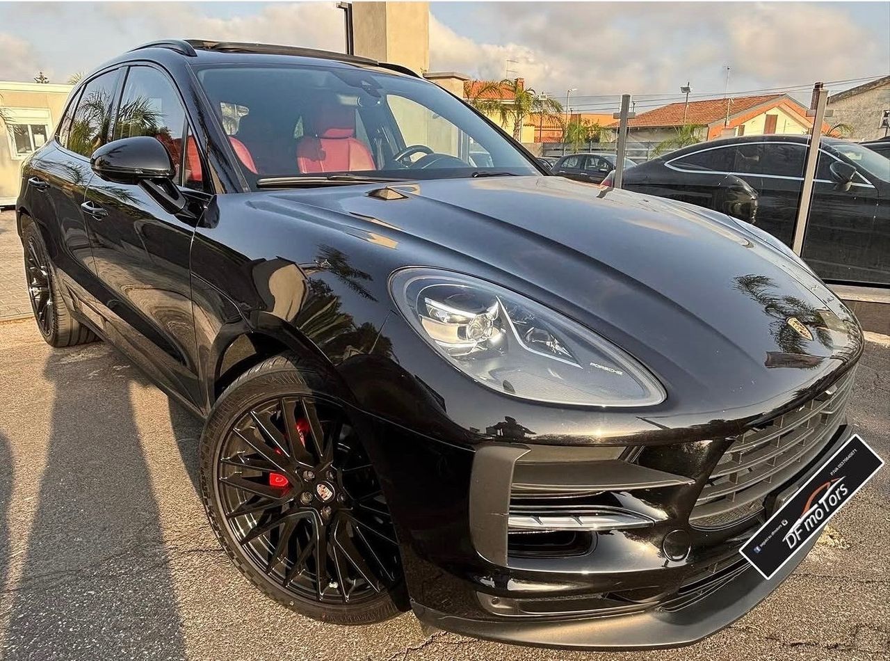 Porsche Macan 2.0- tetto apribile