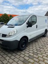 Renault Trafi Transporter - Renault: Transporter