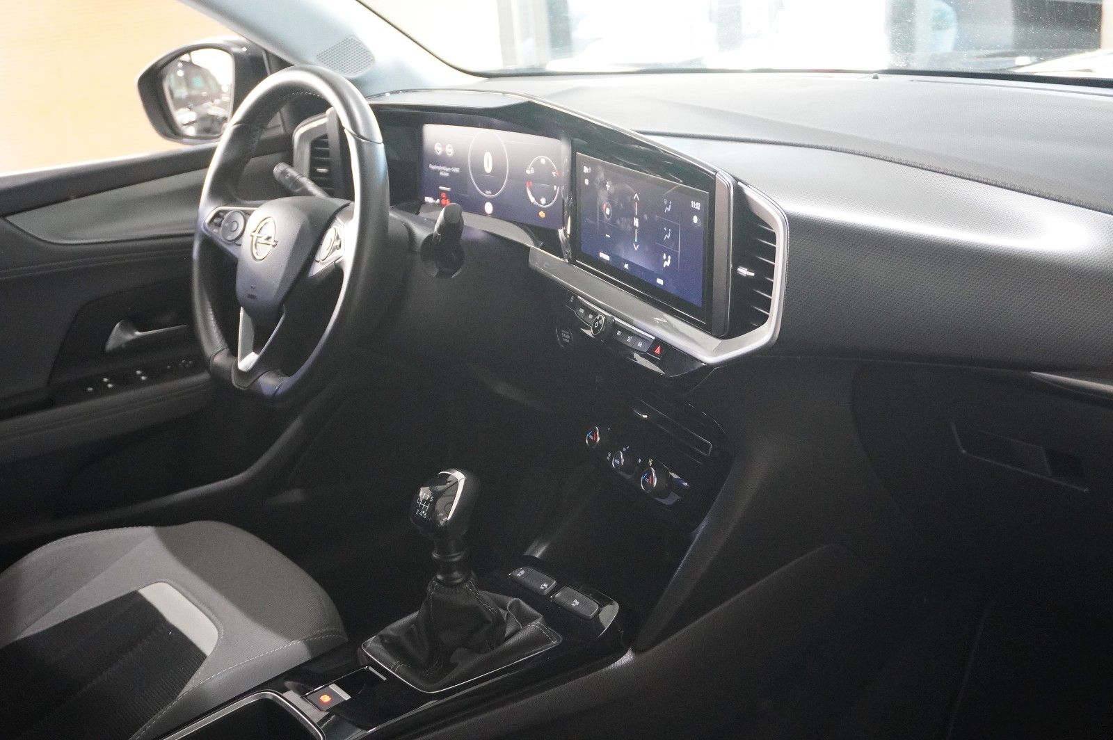 Fahrzeugabbildung Opel Mokka ELEGANCE 1.2T NAVI/LED/KAMERA/SPORT/DAB+