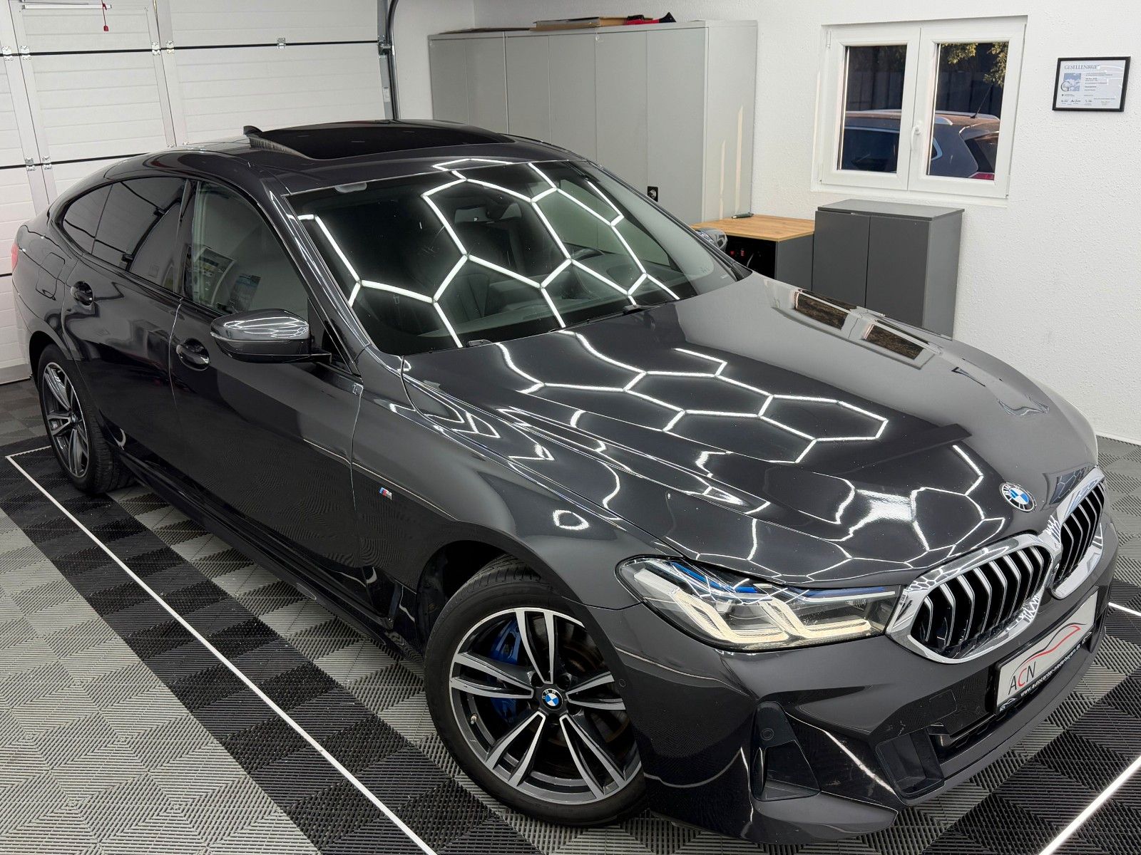 Fahrzeugabbildung BMW 630d GT xDrive M SPORT/LASER/HuD/PANO/AHK/STHZ