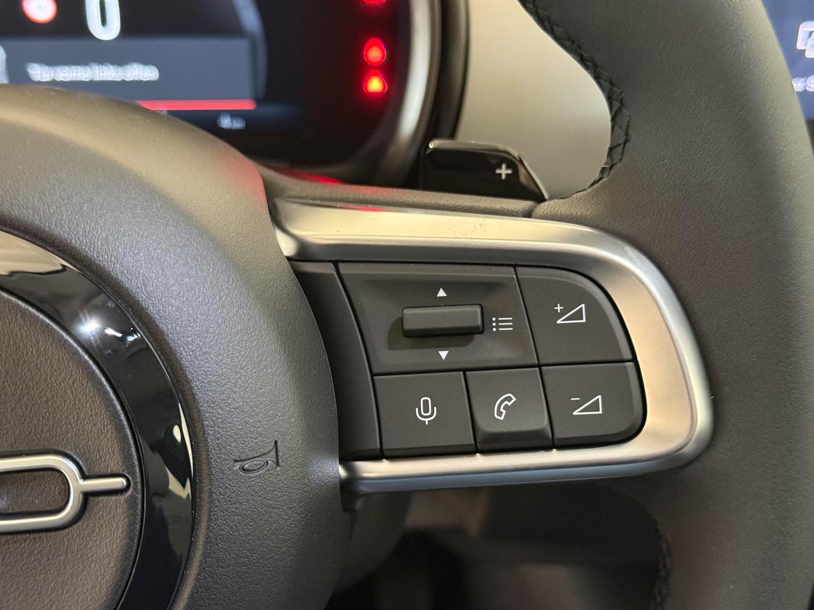 Fiat 600 La Prima Hybrid 1.2 T3 81 kW (110 PS) DCT...