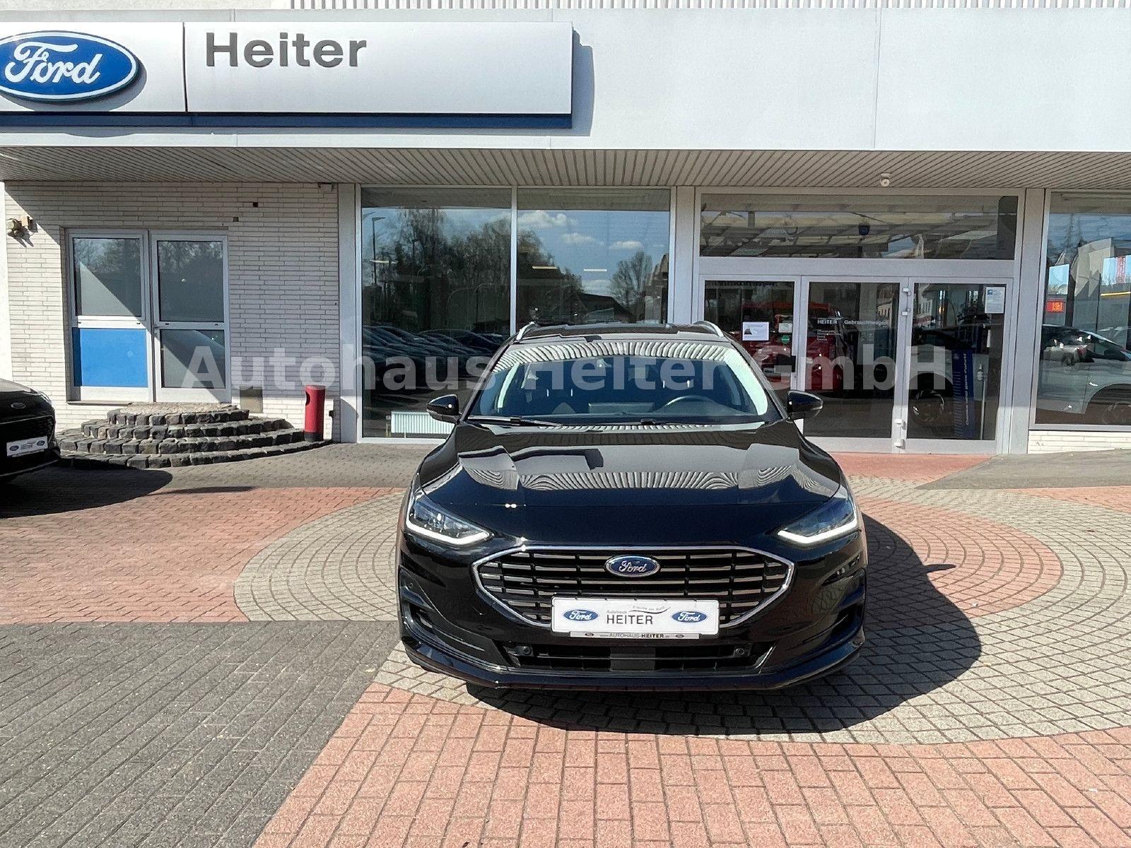 Ford Focus Turnier Titanium / SYNC 4 + Navi