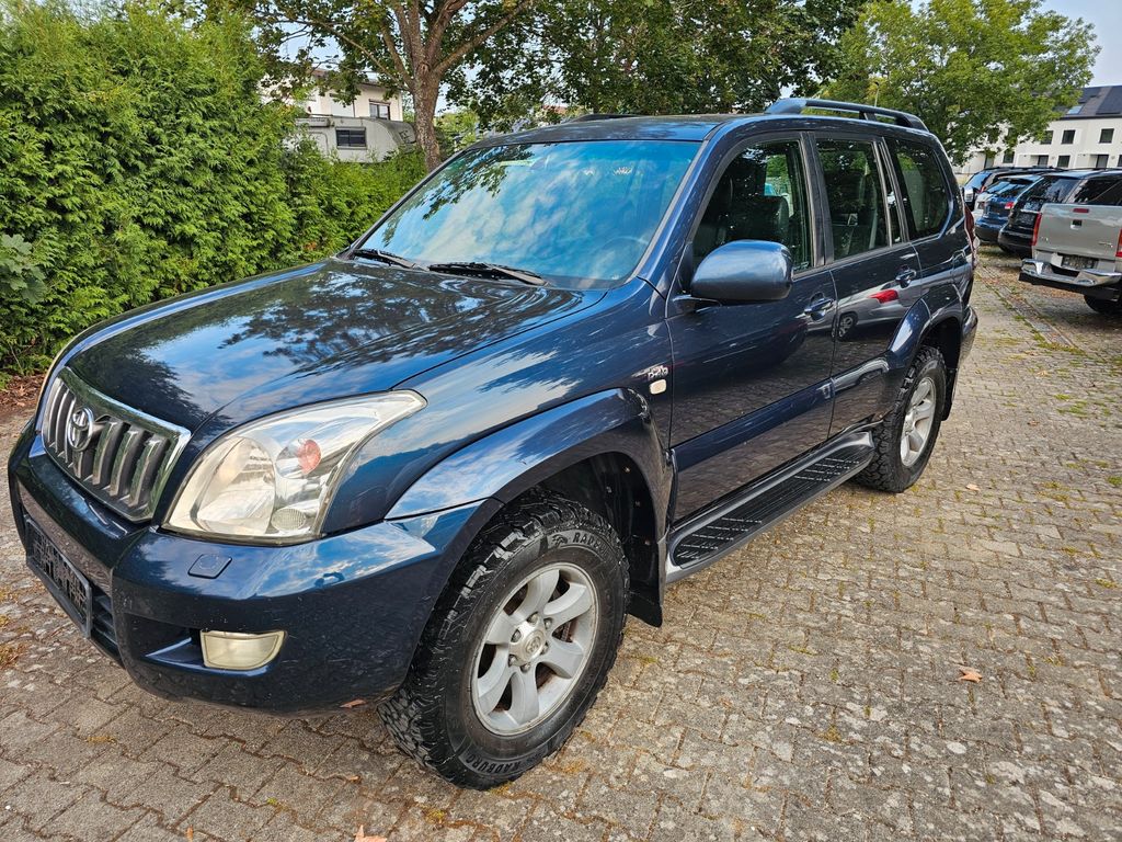 Toyota Land Cruiser